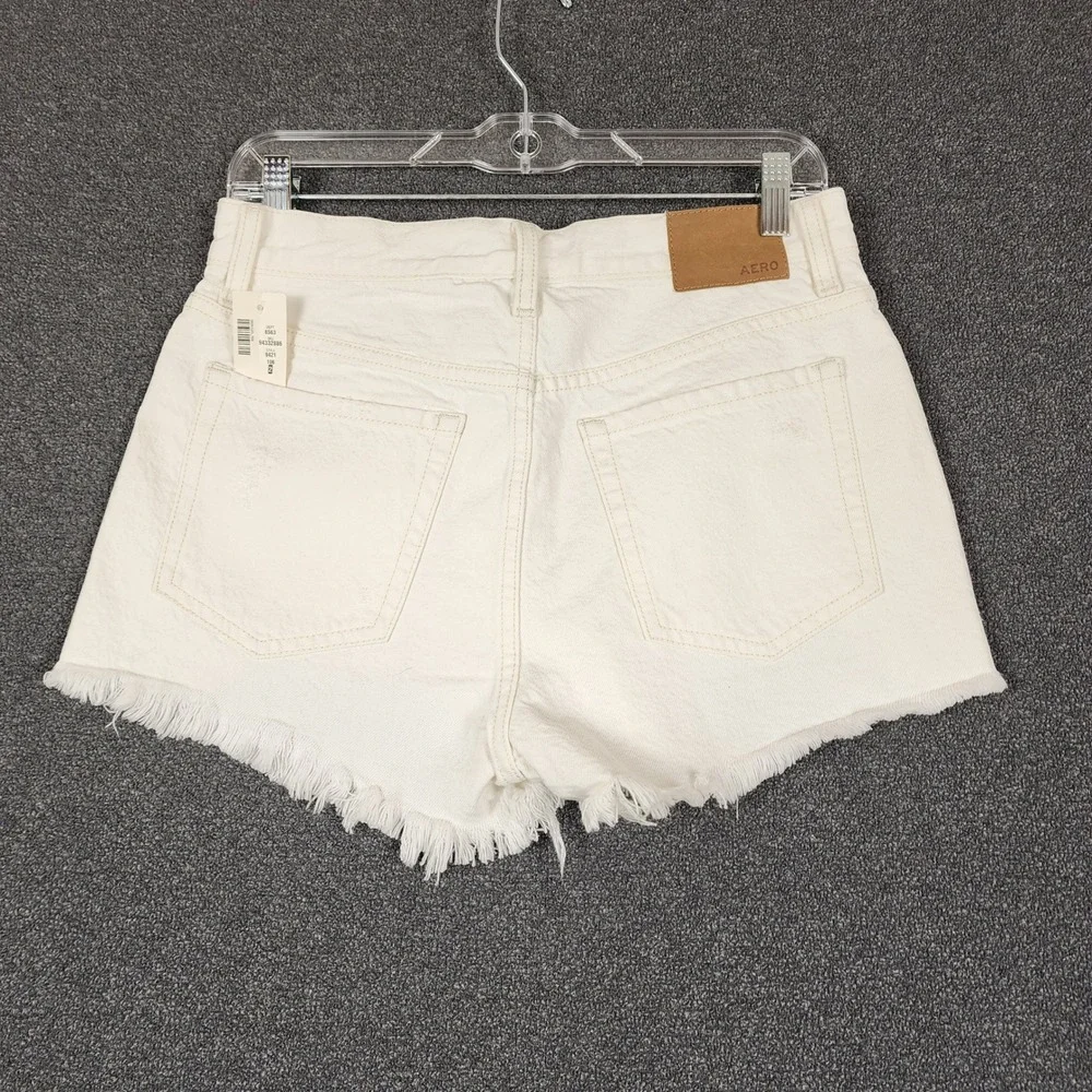 Aeropostale Womens‎ White Low Rise Boyfriend Distressed Denim Shorts Size 2 NWT